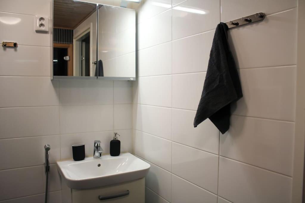 Apartment Modern With Sauna, Near Transit Hub/dixi