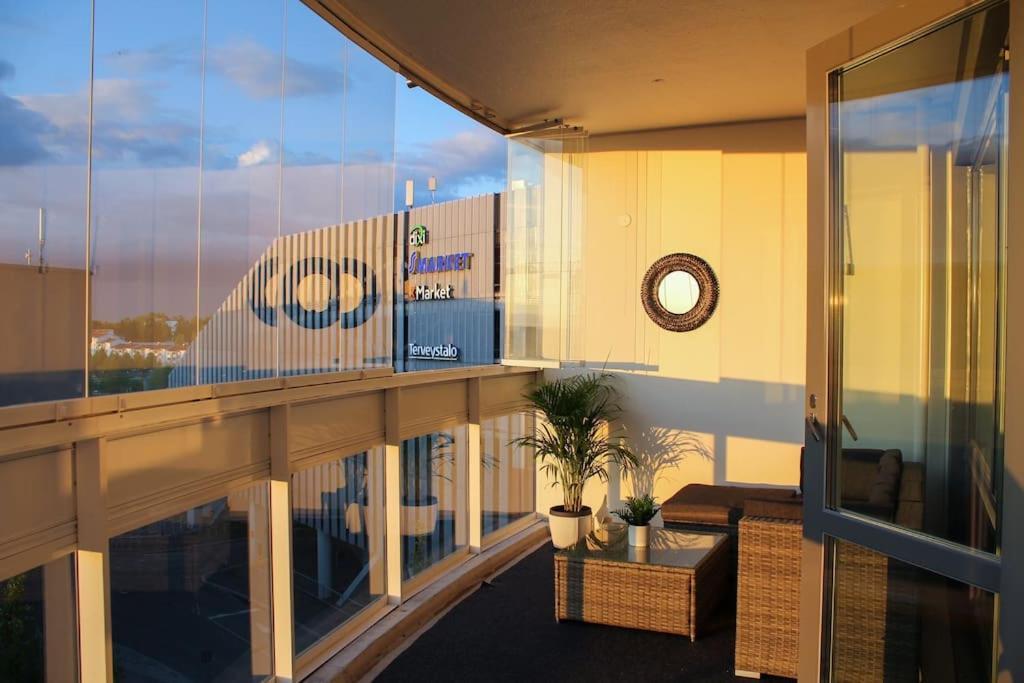 Apartment Modern With Sauna, Near Transit Hub/dixi